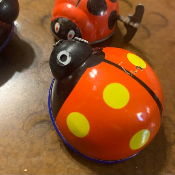 German LEHMANN Tin Toy Lili 901 the Ladybug 2" Friction toy and wind-up toy lot - Picture 4 of 10